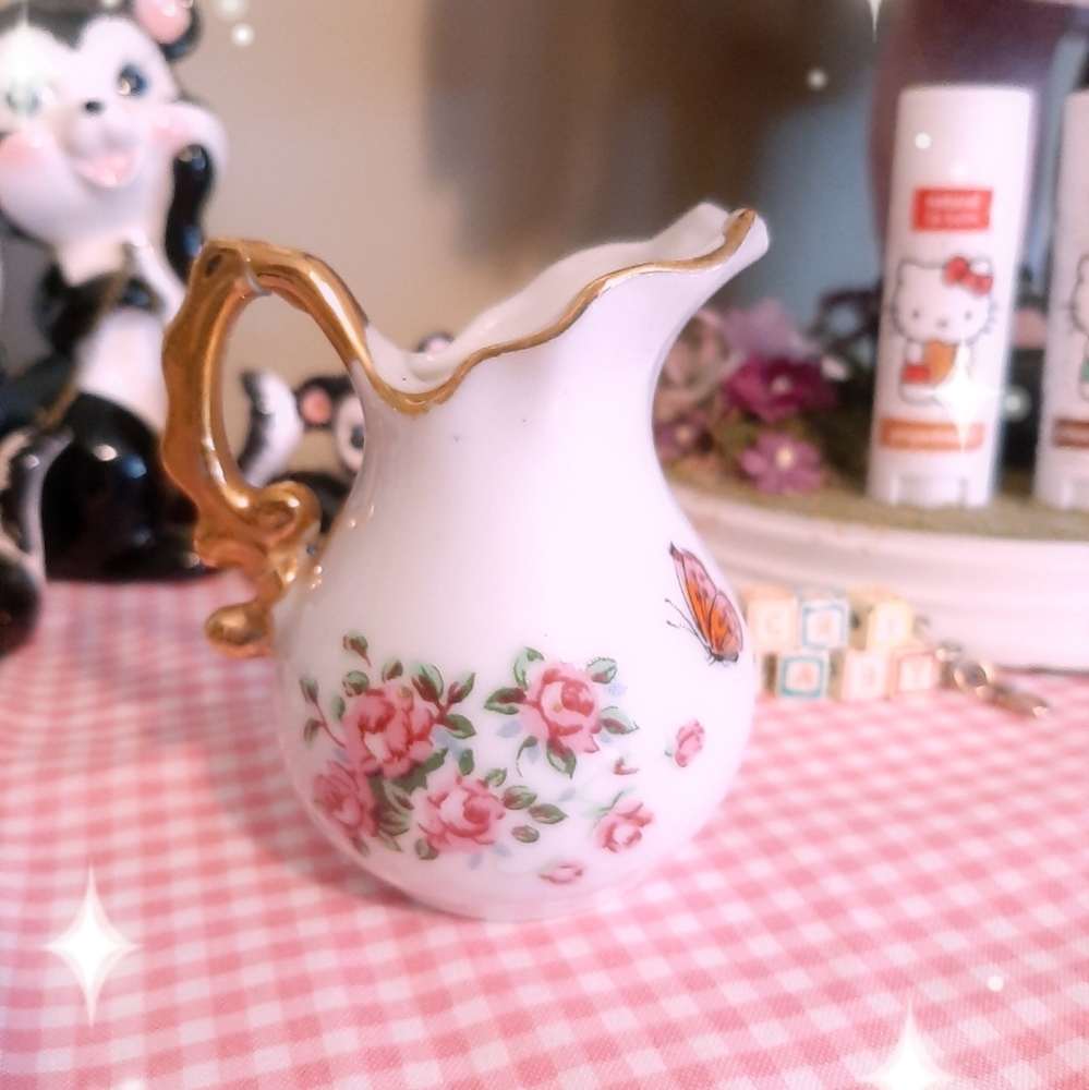 💗Vintage Enesco Pitcher💗